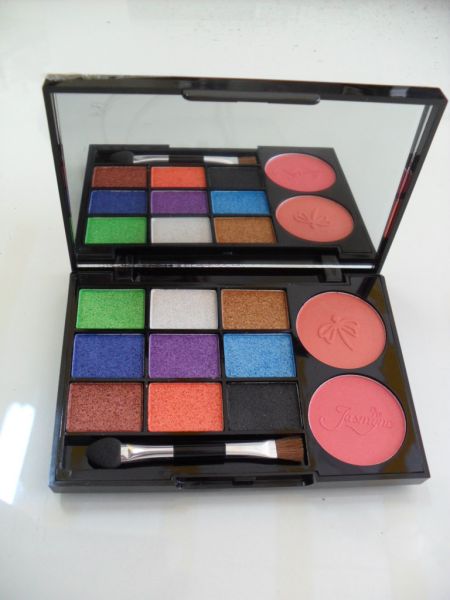 ESTOJO JASMYNE 9 SOMBRAS 3D, 2 BLUSHES B.