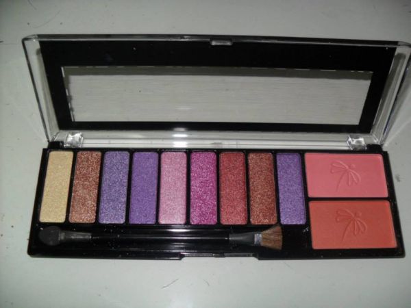 ESTOJO JASMYNE 9 SOMBRAS 3D, 2 BLUSHES A